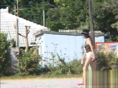 Ázijskej, Japonské, Na verejnosti