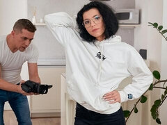 18, Tyłek, Duży kutas, Obciąganie, Brunetka, Naturalne cycki, Chudy, Cycki