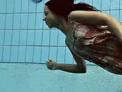 Anale, Bikini, Capellona, Piscina   biliardo, Pubblico, Russa, Tette, Sott'acqua