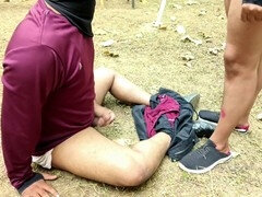 Sona bhabhi gets filled up in the garden by the contractor