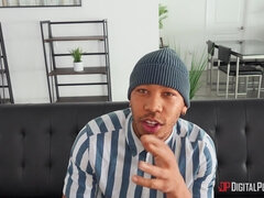 Grote mammen, Sperma shot, Sperma in gezicht, Interraciaal, Olie, Doordringend, Kort haar, Billekoek