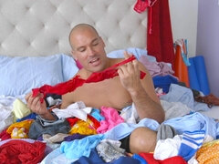 Kisbaba, Monumentális dákó, Cumizás, Ondó fröcskölés, Fétis, Kőkemény, Anyuci, Tini