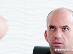 Ξανθιά, Τακούνια, Μουνί, Ξυρισμένη, Έφηβος, Βυζιά, Στολή, Η σύζυγος