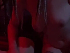 Gros seins, Couple, Danoise, Face assise, Fétiche, Latex, Lesbienne, Esclave