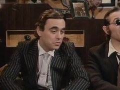 Μεγάλα βυζιά, Σκληρό, Πάρτυ, Ρετρό