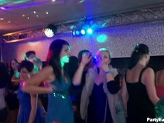 Amatør, Store bryster, Blondine, Pik sutte, Støvler, Hårdt, Piercing, Swingers