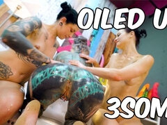 항문, 페티쉬, 고딕, 레즈비언, 기름, 문신, 젖가슴, 장난감들