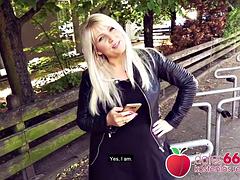 Amatéři, Blondýna, Evropské, Exhibicionisti, Německé, Milf žcbp, Různé pohledy, Na veřejnosti