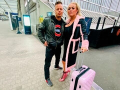 Amatør, Stor pik, Store bryster, Pik sutte, Hundestilling, Fleksibel, Mor jeg gerne vil kneppe, Bryster