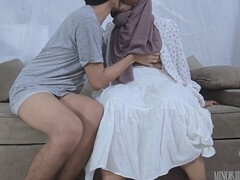 Leie, Tante, Indonesisch, Lecken, Reif, Milf, Zierlich, Muschi