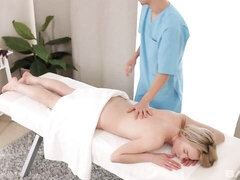 Stor røv, Stor pik, Pik sutte, Massage, Naturlige bryster, Kort hår, Teenager, Bryster