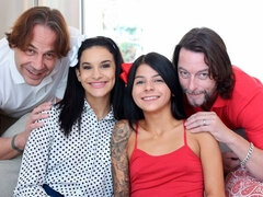 Pijpbeurt, Bruinharig, Handbeurt, Zoenen, Likken, Kut duiken, Tatoeage, Tiener