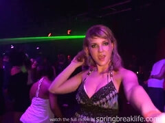 Blondine, Braunhaarige, Ex freundin, Flashen, Hd, Nackt, Öffentlich, Realität