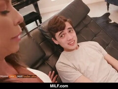 Stor røv, Store bryster, Ældre lækkre kvinde, Sædskud, Ældre kvinde, Mor jeg gerne vil kneppe, Pornostjerner, Kone