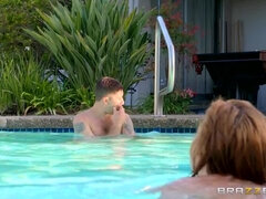 Πίπα, Φόρεμα, Στο πρόσωπο, Τακούνια, Πρώτου προσώπου, Μουνί, Πραγματικότητα, Βυζιά