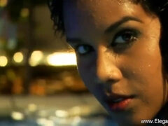 Asiático, Tetas grandes, Morena, Hd, Indio, Madres para coger, Mamá, Piscina