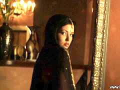 Arabe, Poilue, Indienne, Mamelons
