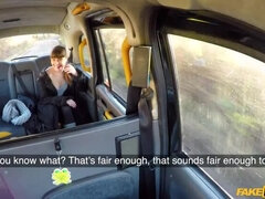 Amatør, Give finger, Brækfornemmelse, Behåret, Slikning, Udendørs, Røv slikning, Spanking