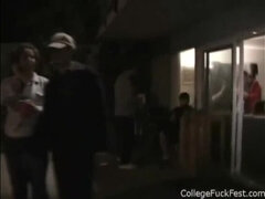 Amatéři, Kuřba, Vysokoškoláci, Párty, Na veřejnosti, Svádění, Teenka, Voyeur