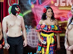 Gros seins, Sucer une bite, Marrant, Groupe, Orgie, Fête, Actrice du porno, Plan cul à trois