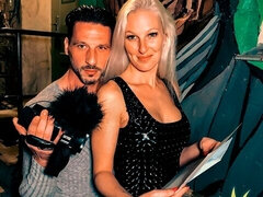 아마추어, 엉덩이, 큰 음경, 큰 가슴, 도기스타일, 힐, 수음, 밀프