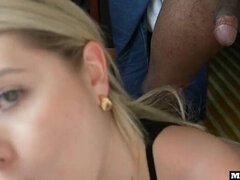 18 anos, Bundão, Peitos grandes, Loiroa, Europeu, Hd, Interracial, Tetas