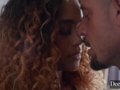 Μεγάλος κώλος, Μεγάλος πούτσος, Μελαχροινή, Μαύρος, Φετιχ, Μαλακία, Ηδ, Τατουάζ