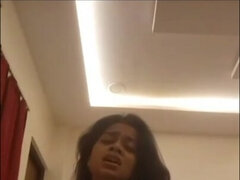 Beautiful Insatiable Indian GIRLFRIEND Deepthroating BEAU Dinky In Motel Guest room