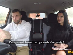 Tetas grandes, Mamada, Coche, Estilo perrito, Pajear, Al aire libre, Pov, Coño