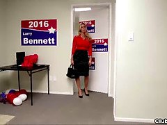 Schönheit, Grosser schwanz, Blondine, Vollbusig, Cfnm, Handjob, Milf, Pov