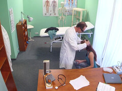 Kuřba, Doktor, Přírodní prsa, Sestřička, Pička, Těsné, Kozičky, Uniforma