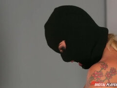 Stora tuttar, Fetisch, Fingering, Lesbisk, Fitta, Tatuering, Tuttar, Leksaker