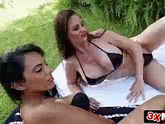 Bikini, Kukk suging, Brunette, Nederlansk, Ungarsk, Orgie, Fest, Russer