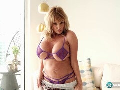 Mature blonde milf shows off her hot body in high-definition videos