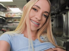 Anal, Babe, Blondine, Pik sutte, Naturlige bryster, Fisse, Realitet, Barberet