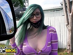 Brunetka, Autobus, Prsatá, Hardcore, Hd, Přírodní, Na veřejnosti, Kuřba sání