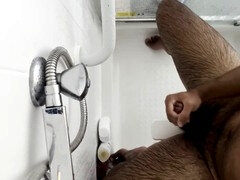 Bagno, Masturbazione, Solo