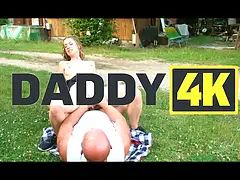 Krásky, Veľké péro, Blondína, Podvádzanie, Otec, Priateľka, Monštrum, Vonku