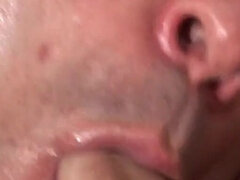 Anal, Stor kukk, Kukk suging, Sperm skott, Ansiktssperm, Fingring, Homofil, Nylon