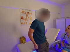 Amatööri, Brittiläinen, Ruskeahiuksinen, Kyrpä, Tohtori, Hieronta, Itsetyydytys, Sairaanhoitaja