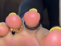 Americano, Piede fetish, Solo