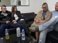 Rit, Velika rit, Blondinka, Dekle drka tiča, Milf, Naravne joške, Zunaj, Obrito