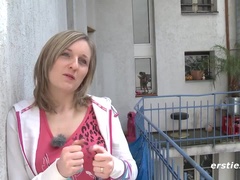 Enthousiasteling, Grote mammen, Blond, Duits, Masturbatie, Moeder, Natuurlijke tieten, Geschoren