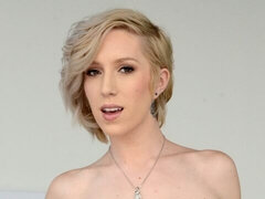 Amatéri, Veľké péro, Blondína, Kuřba, Spodná bielizeň, Krátke vlasy, Vychudnutá, Teenka