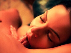 Brunetka, Prstovanie, Podpätky, Lesbické, Vychudnutá