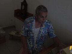 Unexpected sex in the hostel with Licky Lex