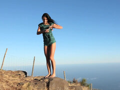 Brunette brune, Femelle, Masturbation, Seins naturels, Orgasme, Rasée, Solo, Nénés