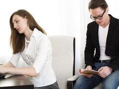 18, Stor stjärt, Stor kuk, Stora tuttar, Avsugning, Doggystyle, Mager, Tonåring