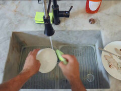 Enthousiasteling, Sperma shot, Schattig, Sperma in gezicht, Voetbeurt, Keuken, Natuurlijke tieten, Geschoren