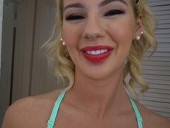 Blonde, Sucer une bite, En levrette, Hd, Seins naturels, Petite femme, Pov, Tatouage